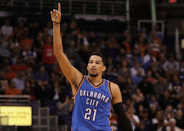 清晨萨克拉门托国王备战欧联,更衣室发声细节曝光,赛场秩序良好,轮换策略成焦点 清晨萨克拉门托国王备战欧联,更衣室发声细节曝光,赛场秩序良好,轮换策略成焦点